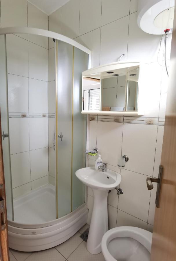 Nikolic Apartmani Bar Buitenkant foto