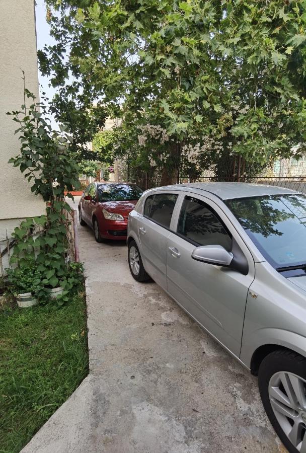 Nikolic Apartmani Bar Buitenkant foto