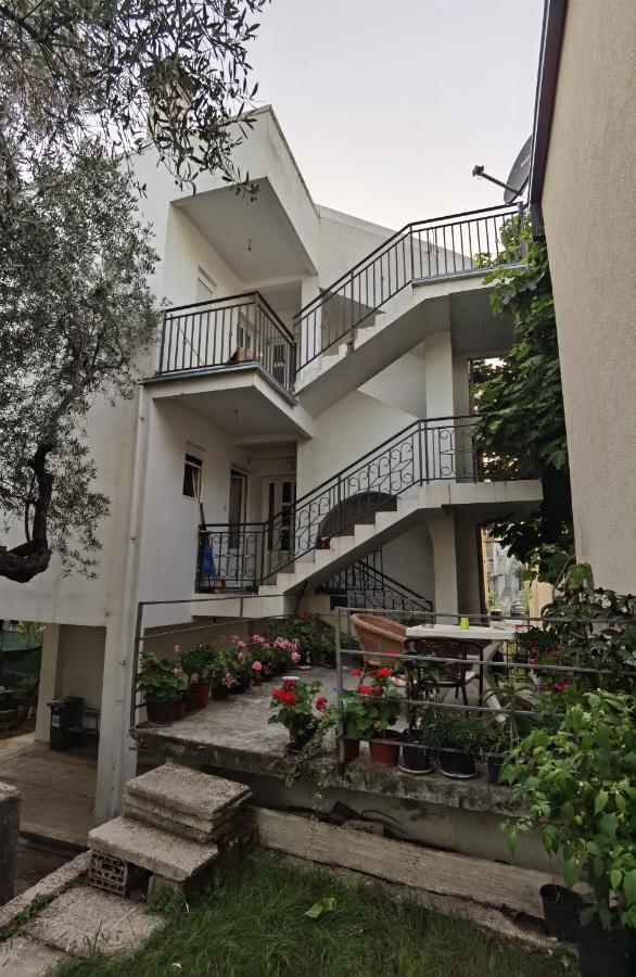 Nikolic Apartmani Bar Buitenkant foto